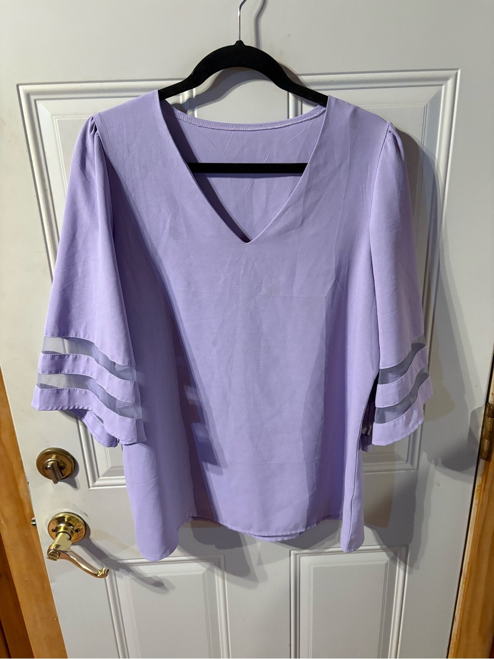 Purple Top Cool Sleeves Size Large V Neck